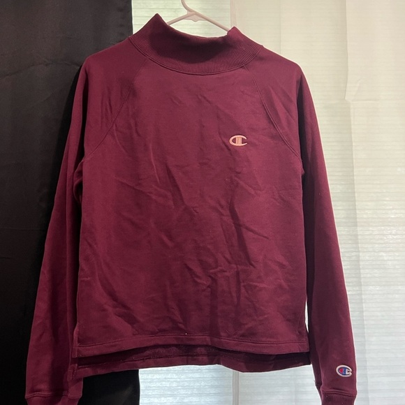 Champion Sweaters - Women’s Champion Burgundy Fleece Athletic Apparel Size Small